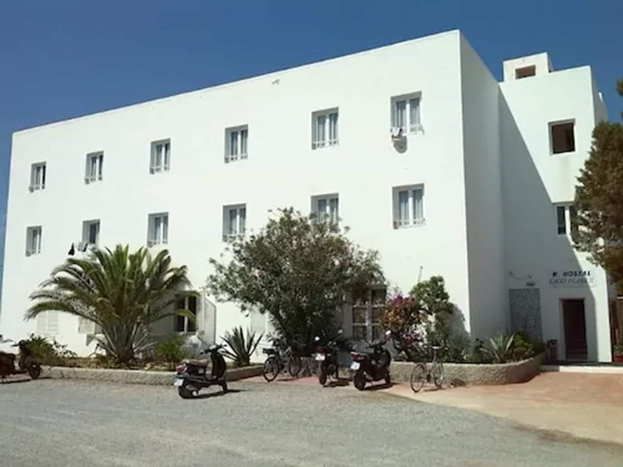 Hotel Lago Playa I Es Pujols Exterior photo